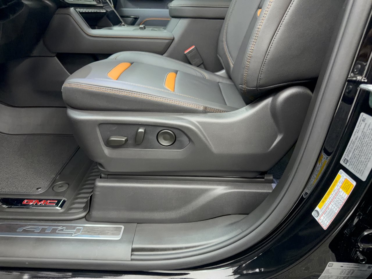 2026 GMC Sierra 3500HD AT4 - Photo 16