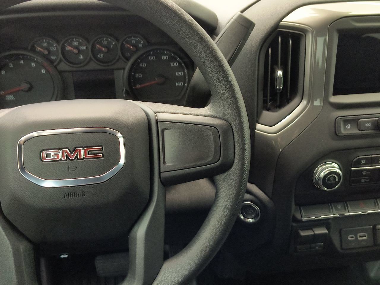 2026 GMC Sierra 3500 Chassis Cab Pro - Photo 19