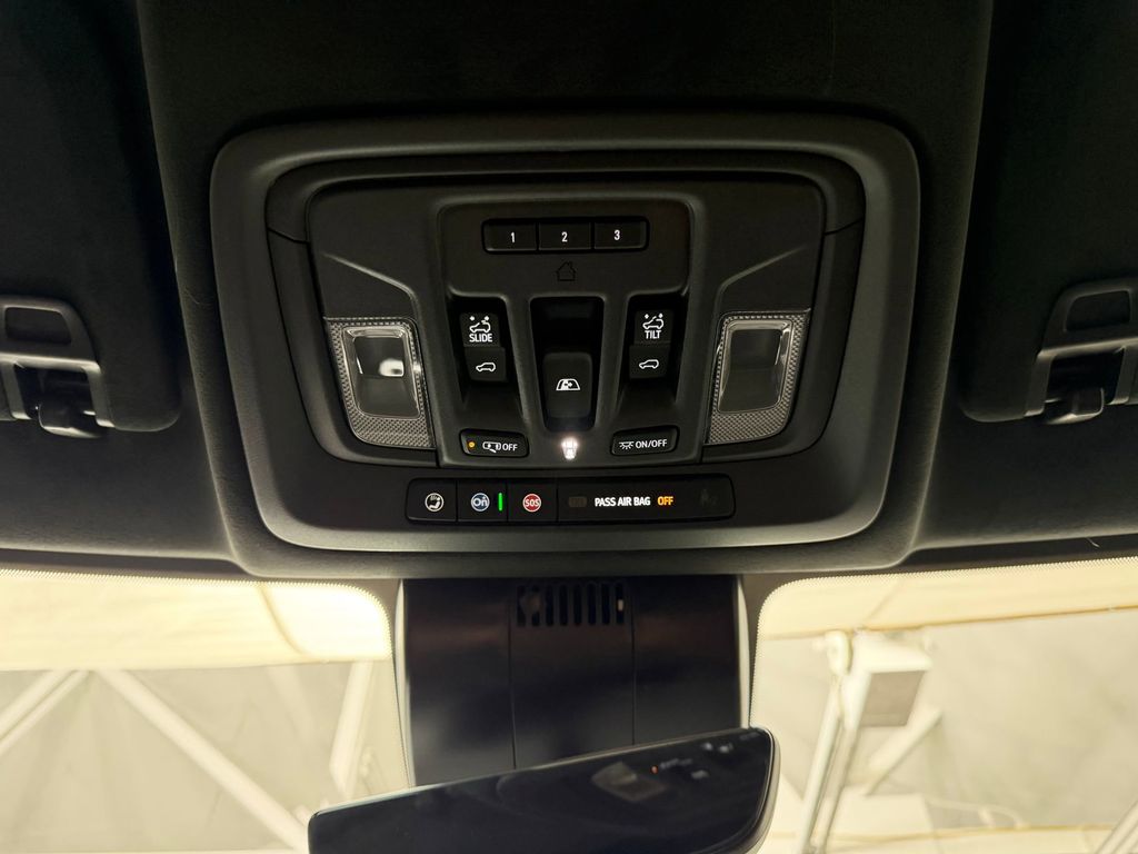 2026 GMC Sierra 3500HD Denali Ultimate - Photo 17