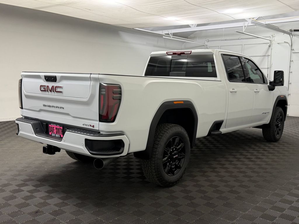 2026 GMC Sierra 3500HD AT4 - Photo 9