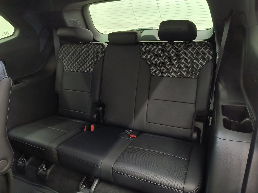 2026 GMC Acadia Denali - Photo 25