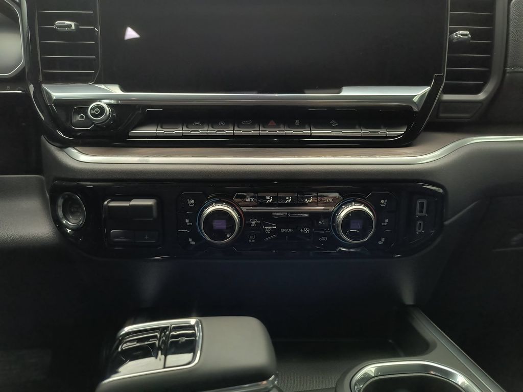 2026 GMC Sierra 1500 SLT - Photo 15
