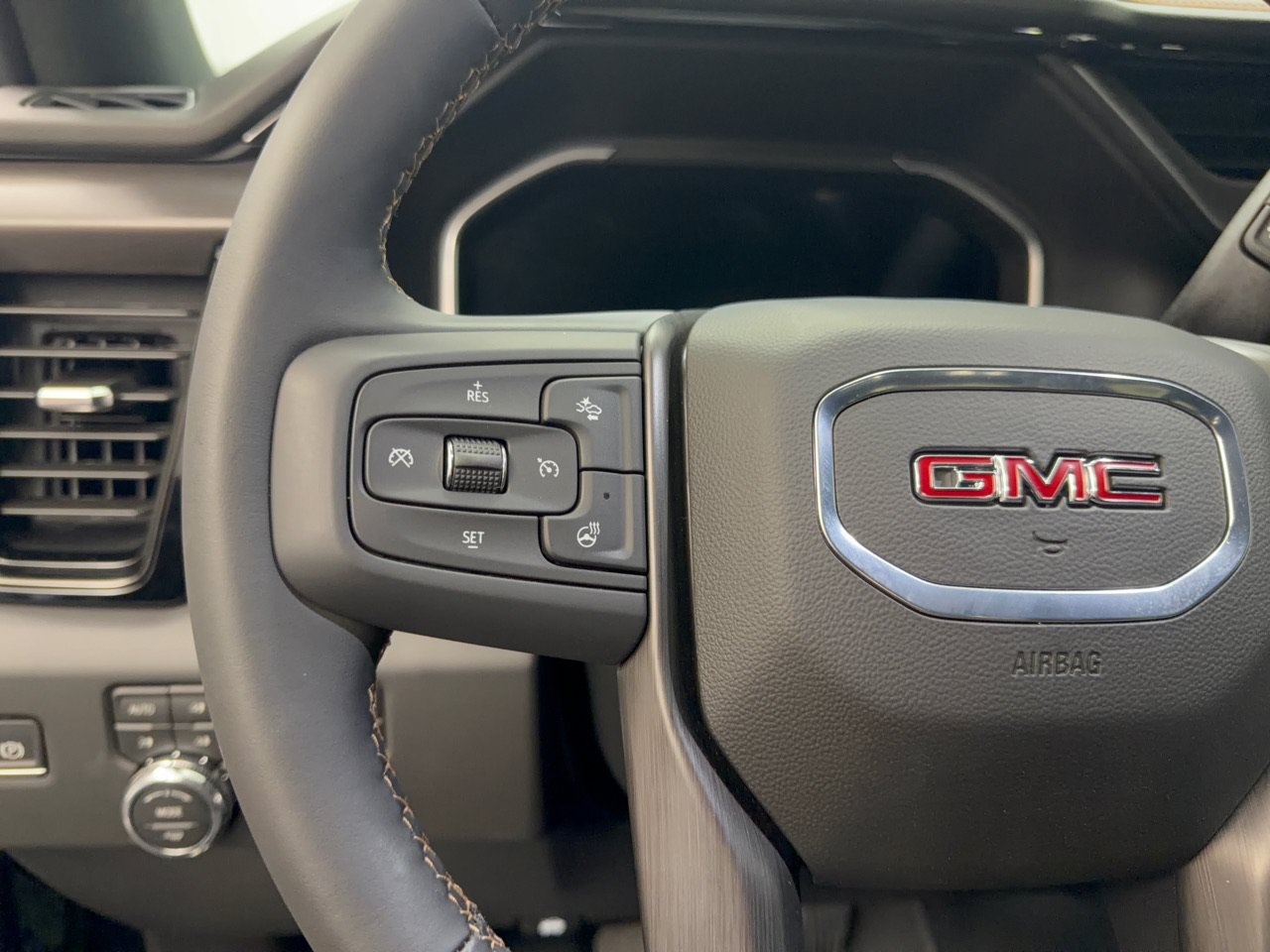 2026 GMC Sierra 3500HD AT4 - Photo 18