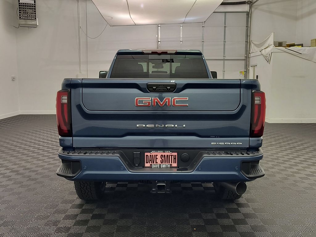 2026 GMC Sierra 3500HD Denali - Photo 10