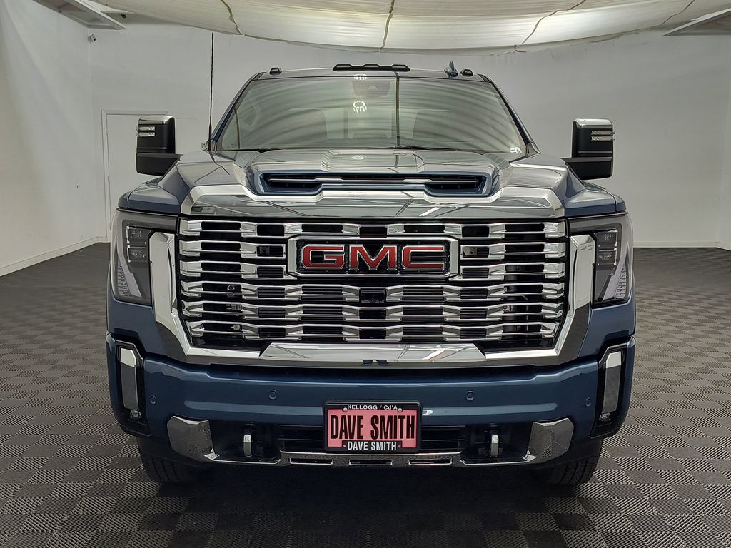 2026 GMC Sierra 3500HD Denali - Photo 6