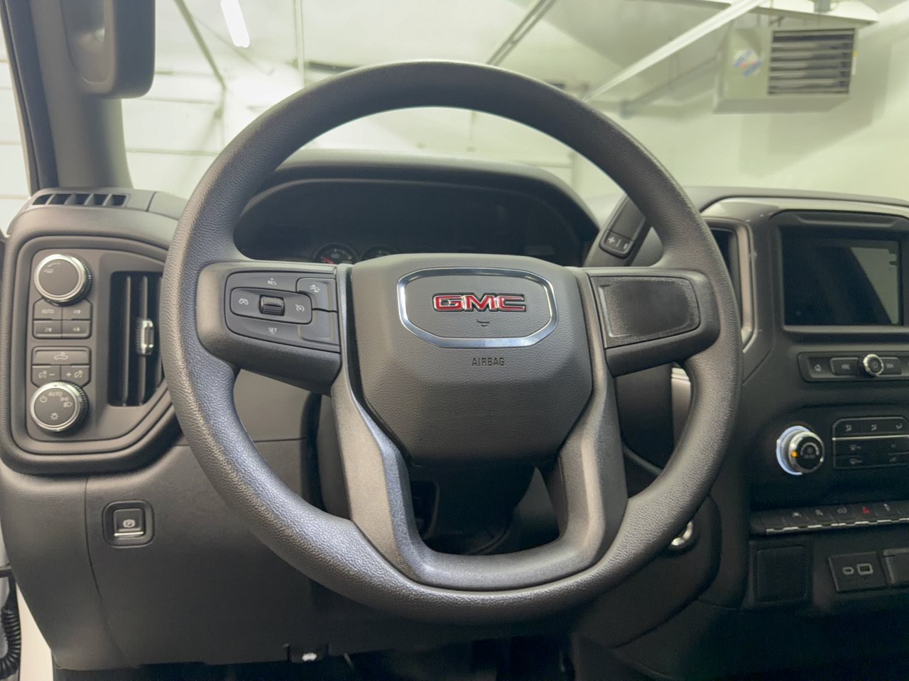 2026 GMC Sierra 1500 Pro - Photo 10