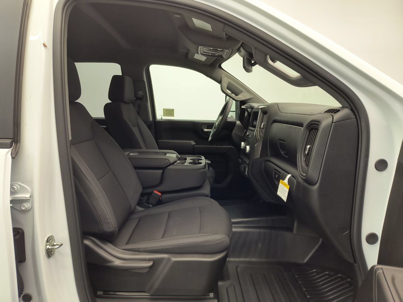 2026 GMC Sierra 3500 Chassis Cab Pro - Photo 30