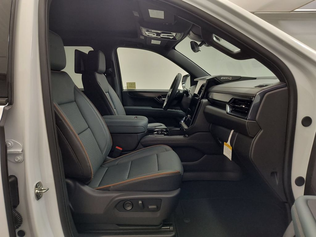 2026 GMC Yukon XL AT4 - Photo 26