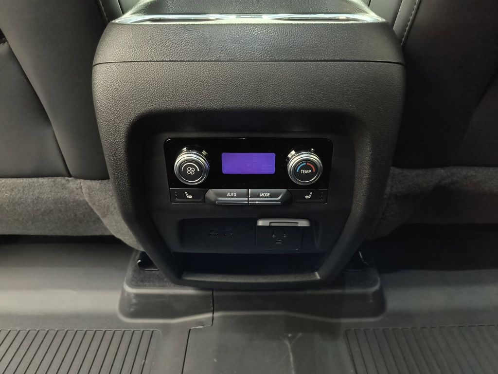 2026 GMC Acadia Denali - Photo 21