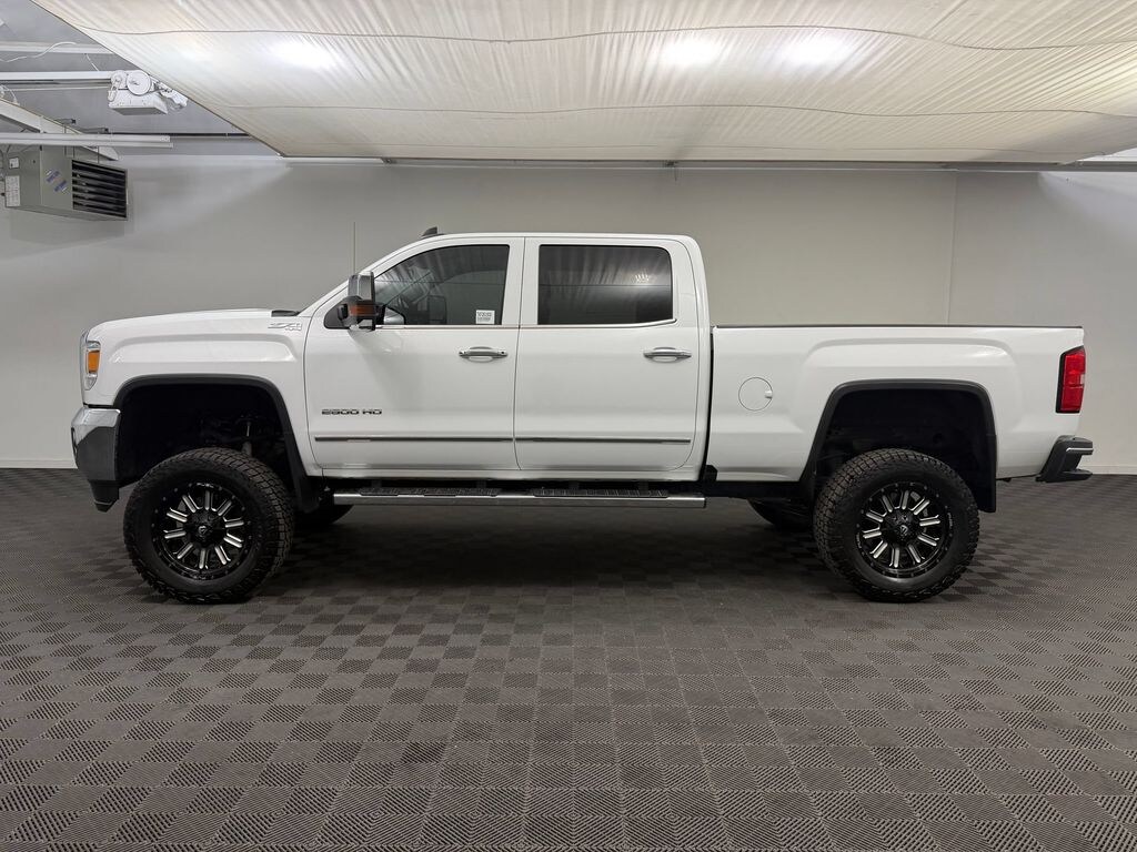 Used 2019 GMC Sierra 2500 HD SLT Truck