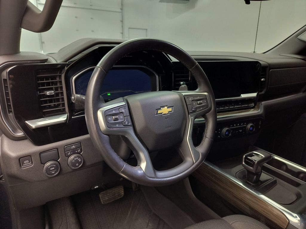 Used 2022 Chevrolet Silverado 1500 LT Truck