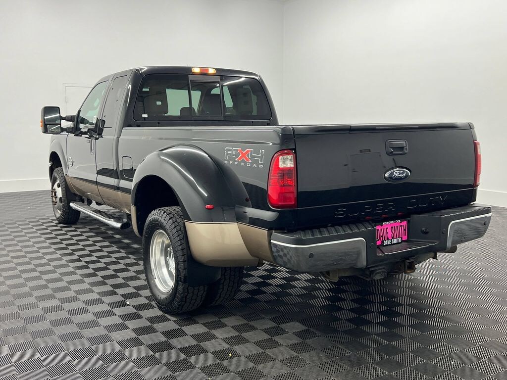 Used 2011 Ford F-350 Lariat Truck