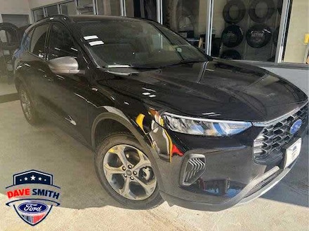 2025 Ford Escape ST-Line SUV