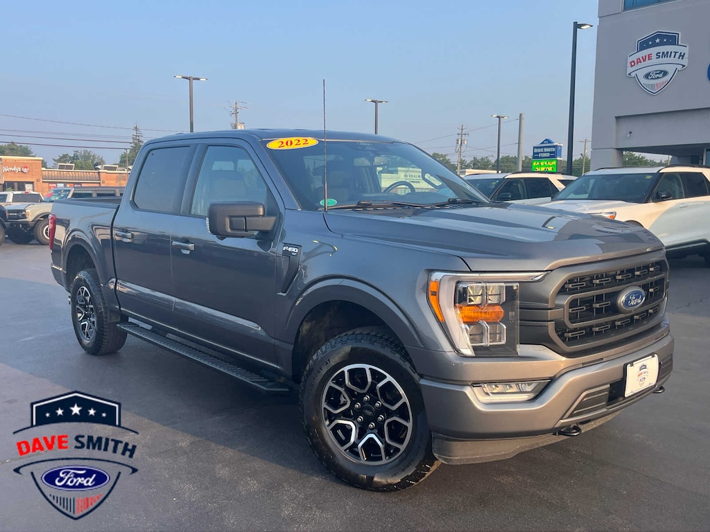 Used 2022 Ford F-150 XLT 4WD Supercrew 5.5 Box Truck SuperCrew Cab