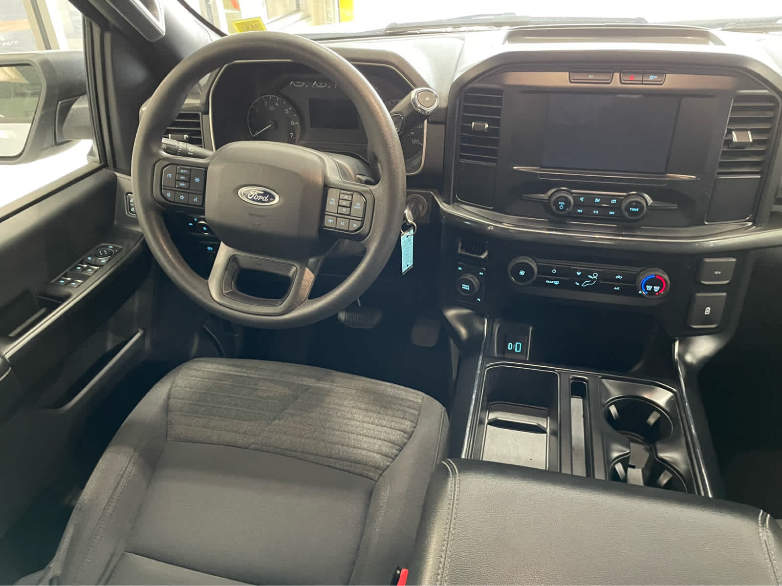 2023 Ford F-150 XL - Photo 13