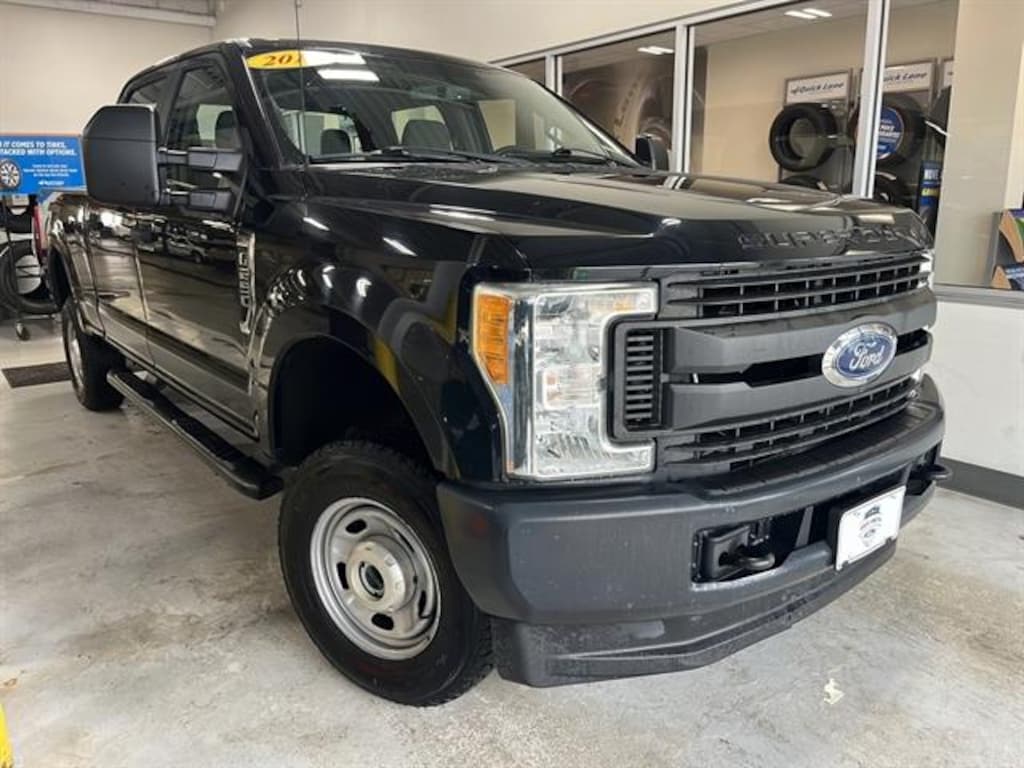 Certified 2017 Ford Super Duty F-250 SRW XL Truck Crew Cab