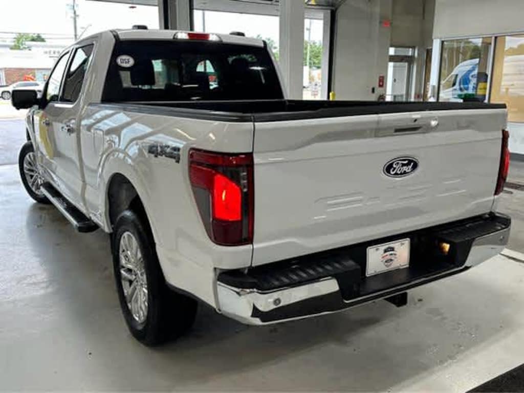 New 2025 Ford F-150 XLT TRUCK