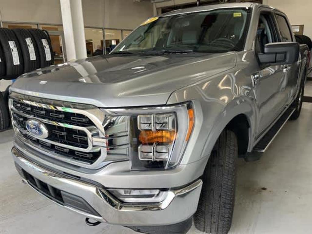 Used 2022 Ford F-150 XLT 4WD Supercrew 5.5 Box Truck SuperCrew Cab