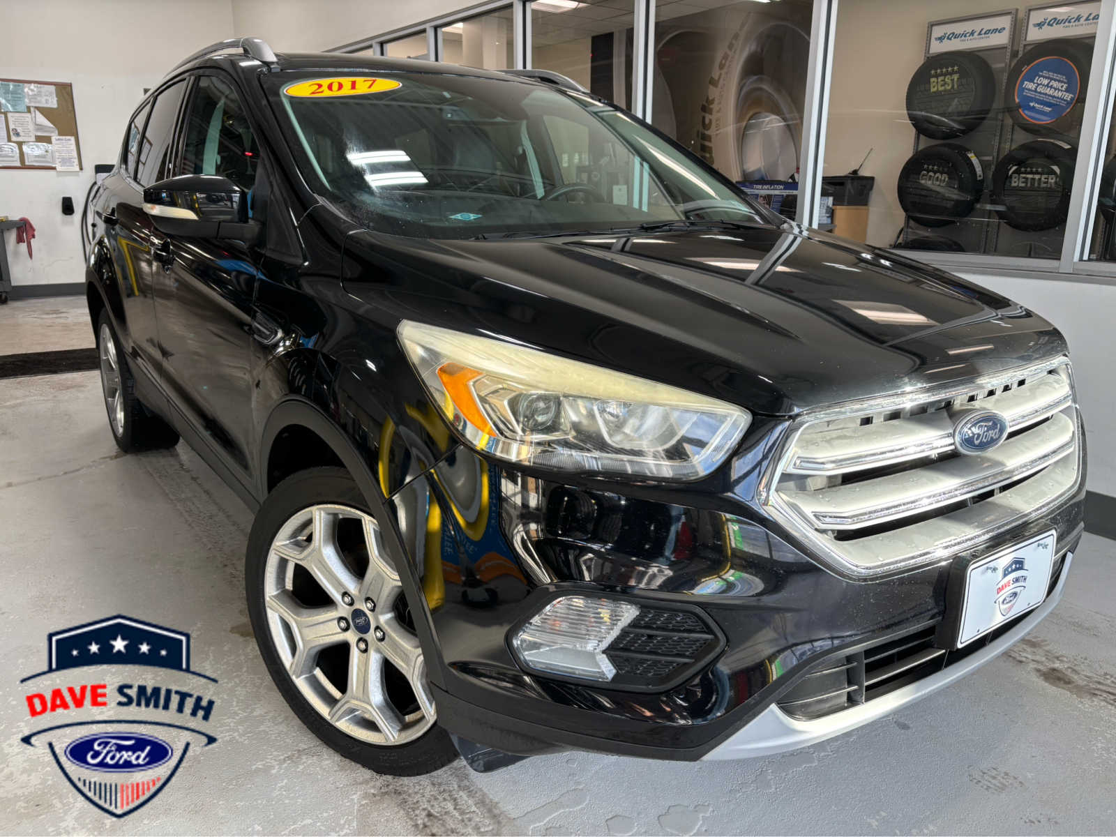 2017 Ford Escape Titanium's photo