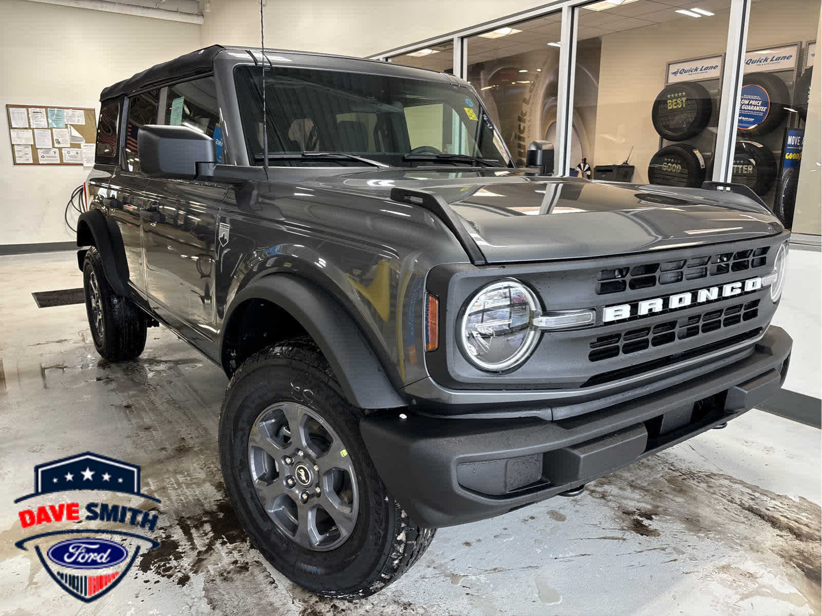 2025 Ford Bronco SUV 
