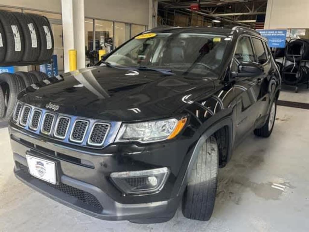 Used 2018 Jeep Compass Latitude SUV