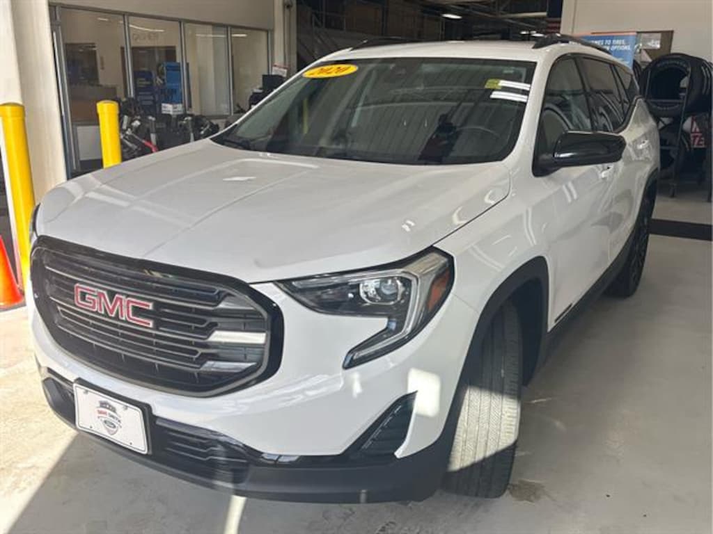 Used 2020 GMC Terrain SLE SUV