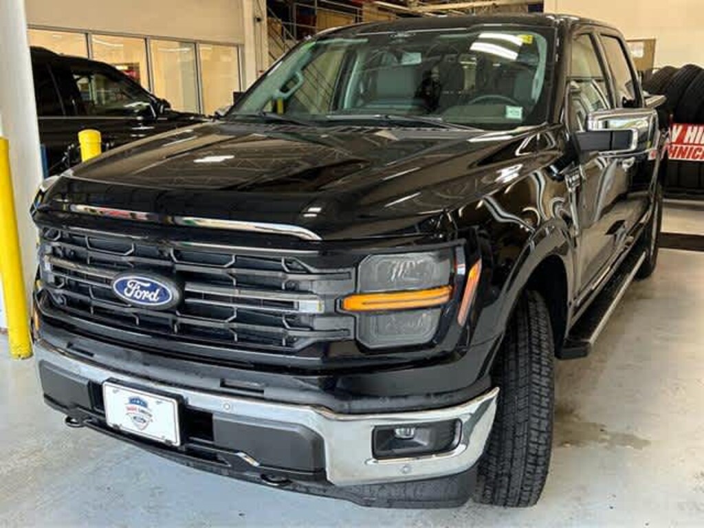 New 2025 Ford F-150 XLT TRUCK