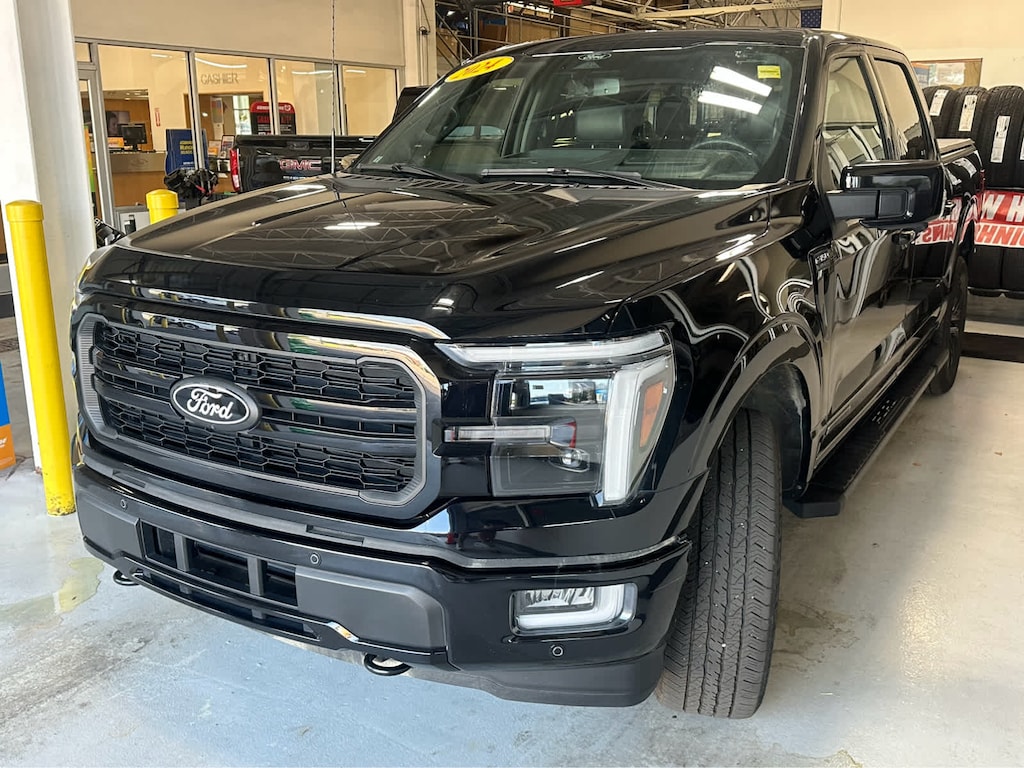 Used 2024 Ford F-150 Lariat 4WD Supercrew 5.5 Box Truck SuperCrew Cab