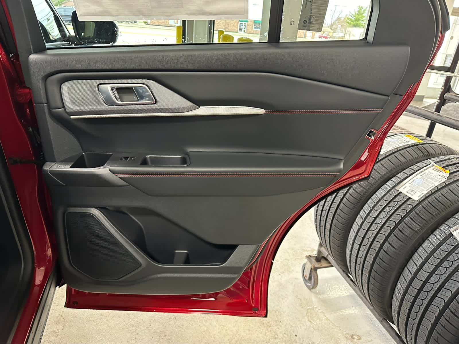 2026 Ford Explorer ST-Line - Photo 36