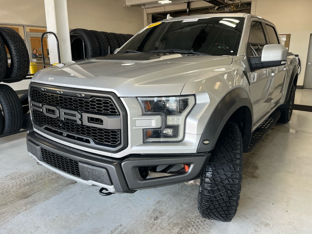 Certified 2019 Ford F-150 Raptor 4WD Supercrew 5.5 Box Truck SuperCrew Cab