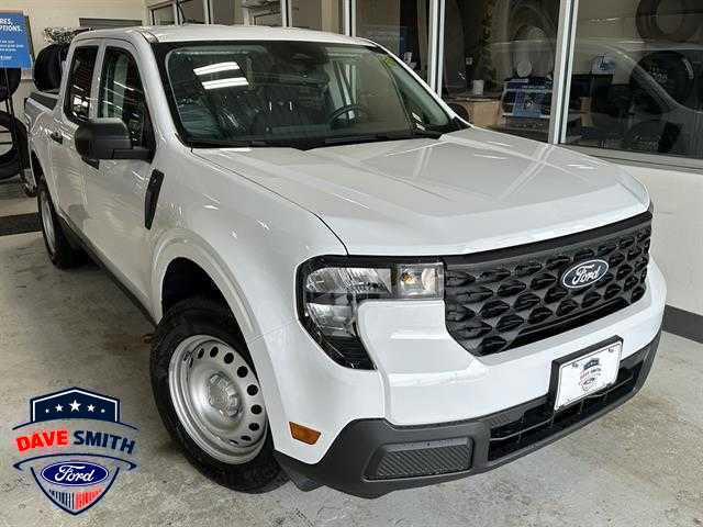 2025 Ford Maverick XL's photo