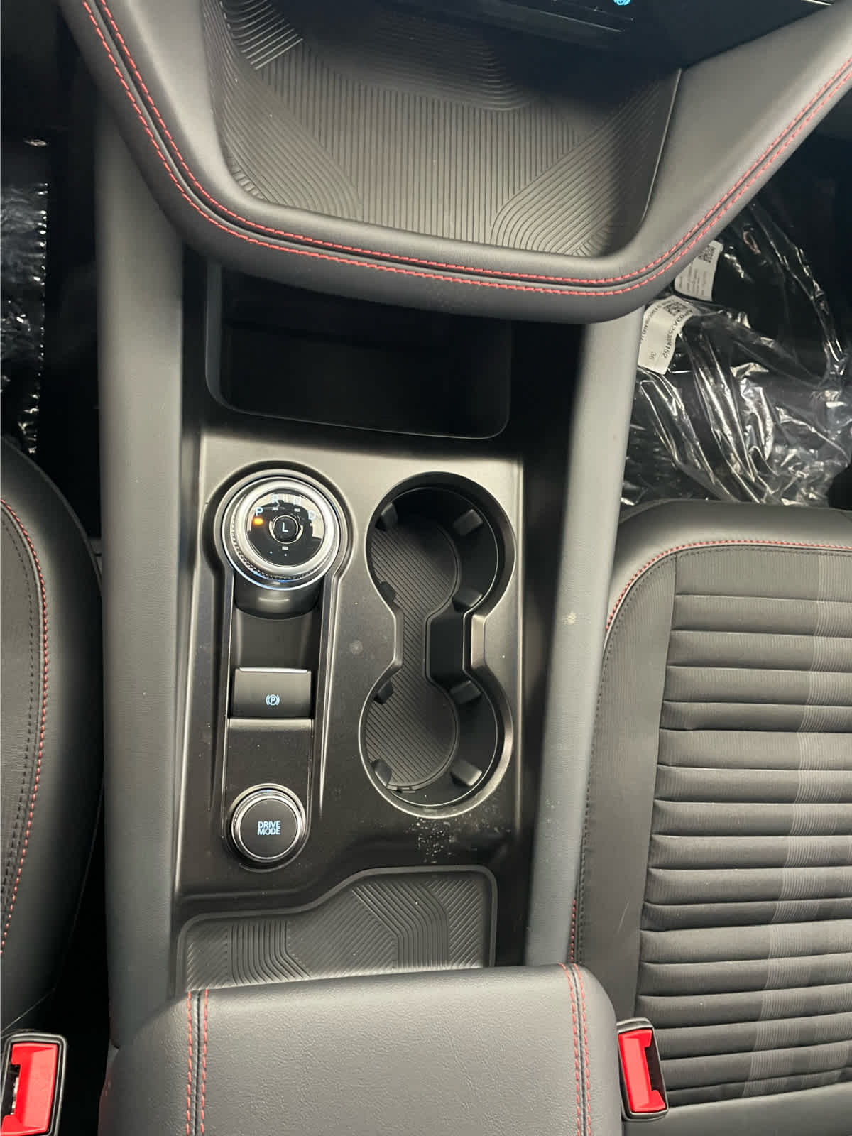 2026 Ford Explorer ST-Line - Photo 24