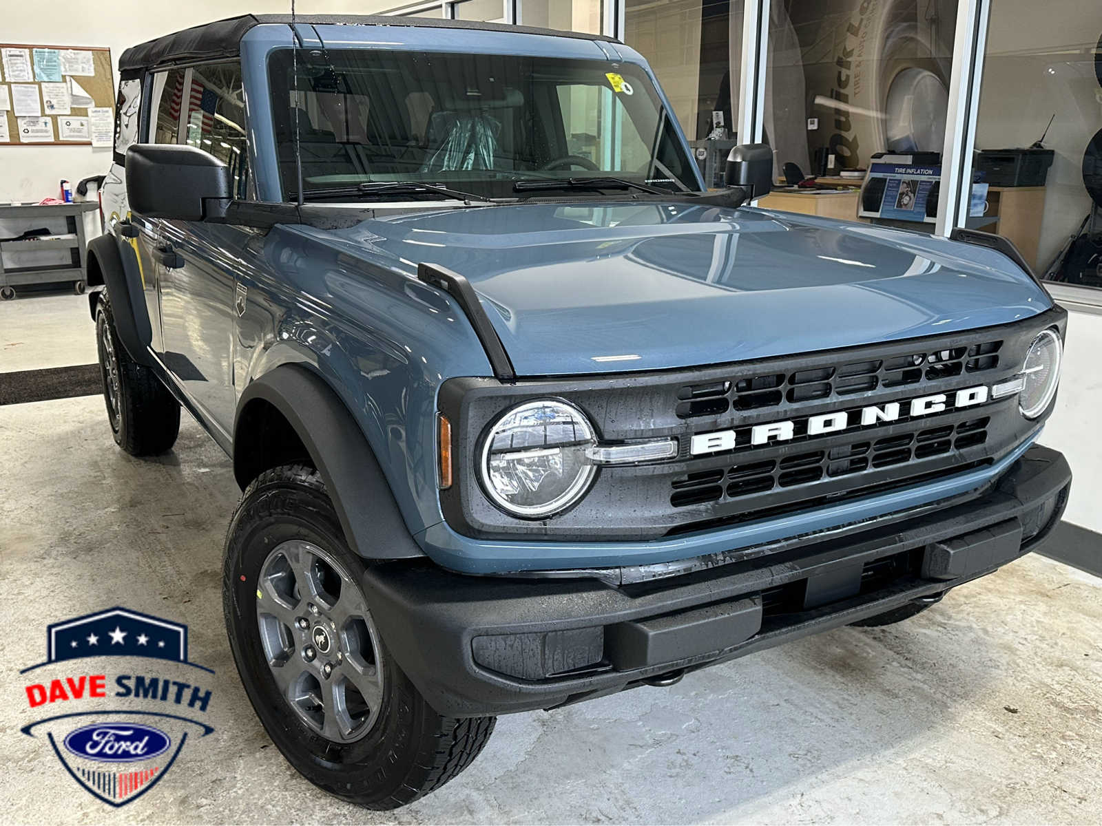 2025 Ford Bronco 4-Door Big Bend's photo