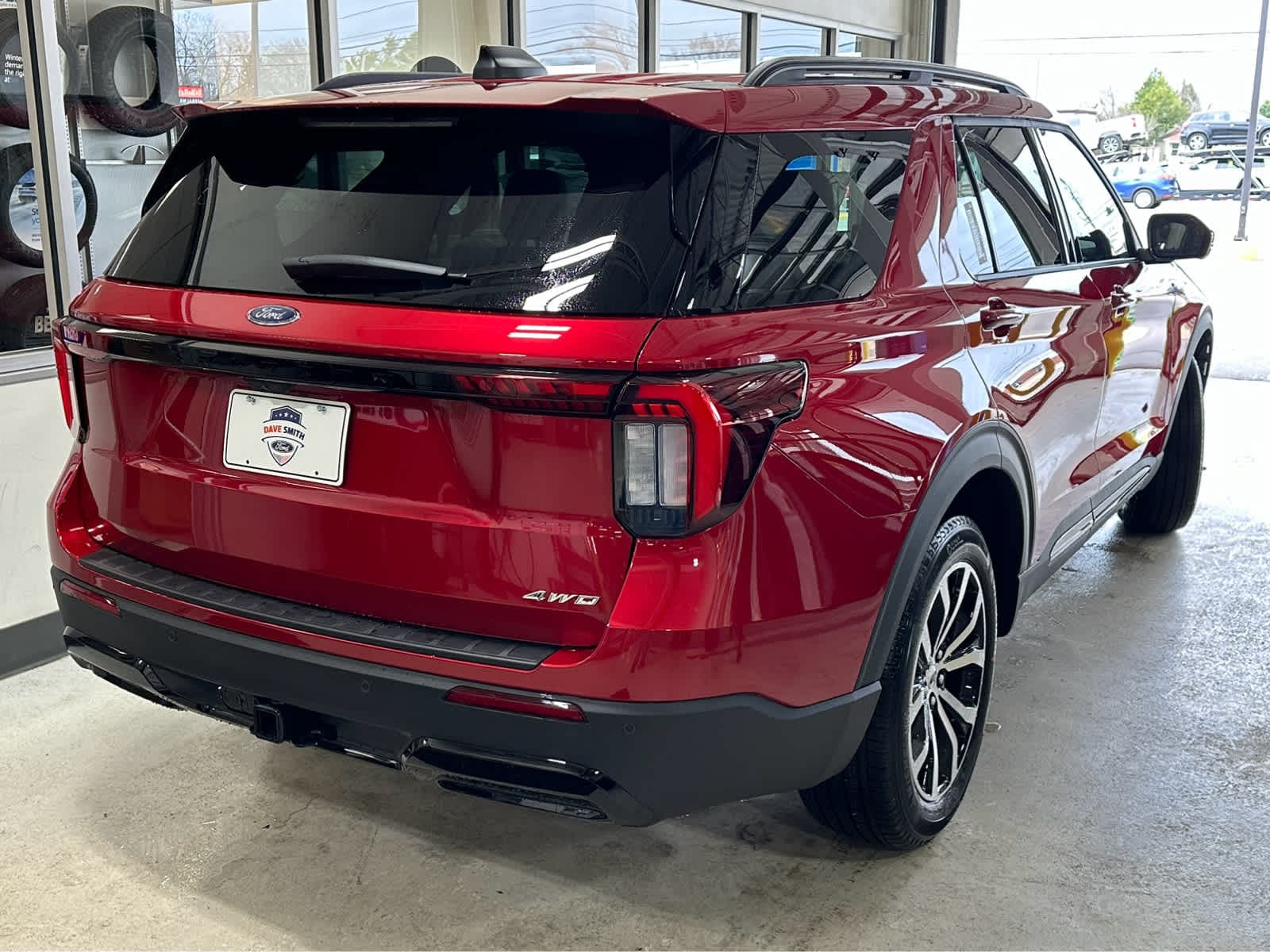2026 Ford Explorer ST-Line - Photo 6