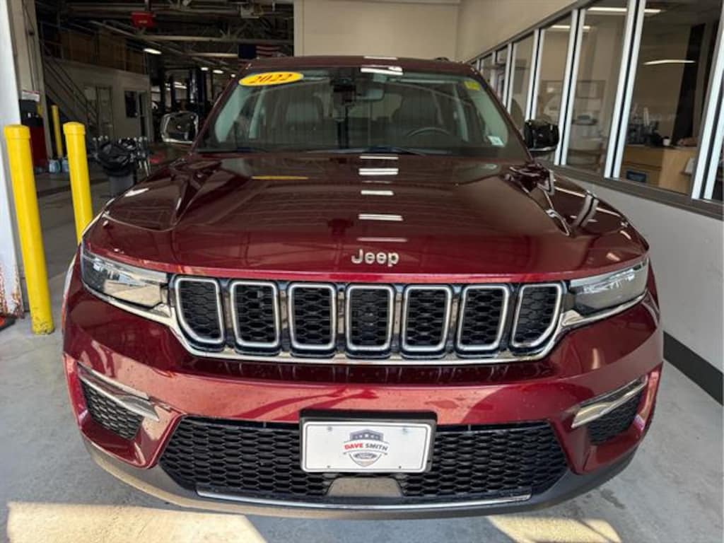 Used 2022 Jeep Grand Cherokee Limited SUV
