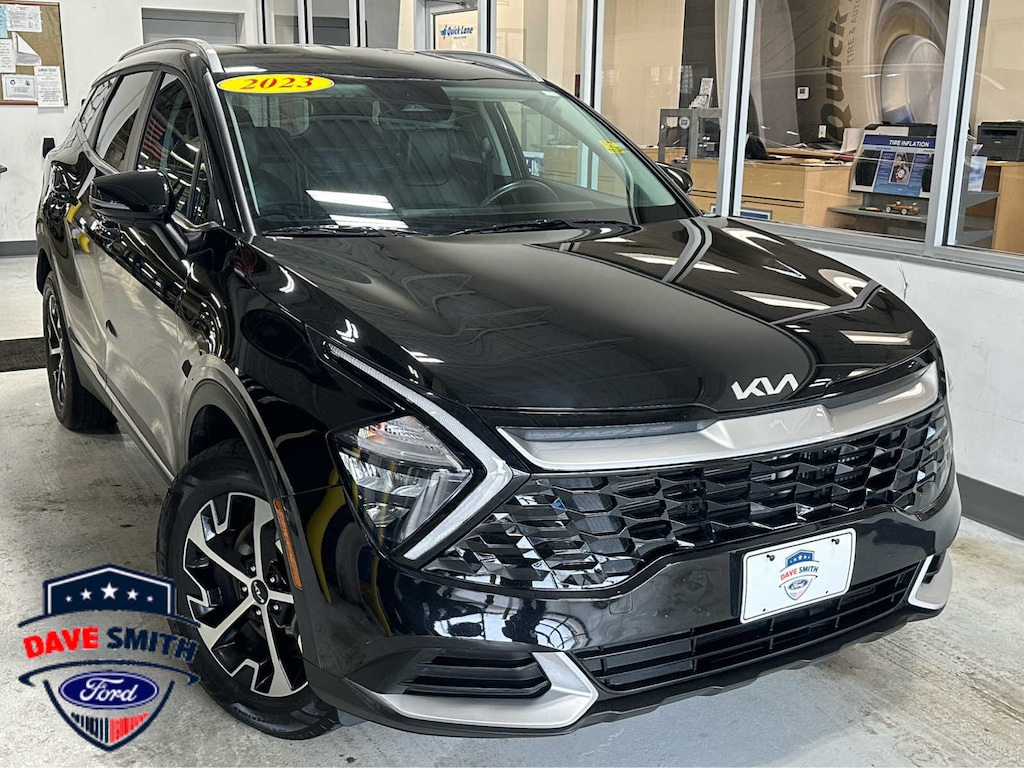 Used 2023 Kia Sportage Hybrid EX SUV