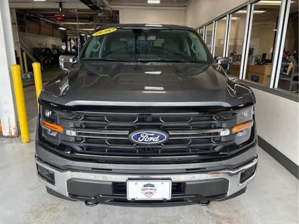 New 2025 Ford F-150 XLT TRUCK