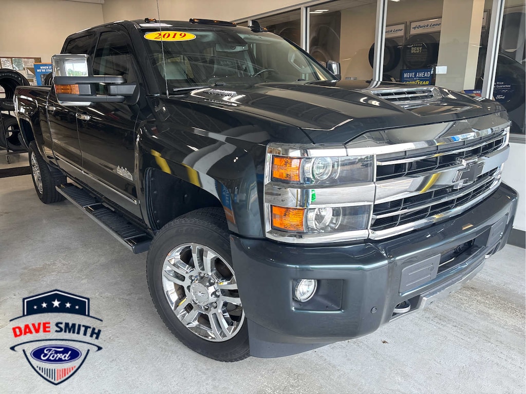 Used 2019 Chevrolet Silverado 2500HD High Country 4WD Crew Cab 153.7 Truck Crew Cab