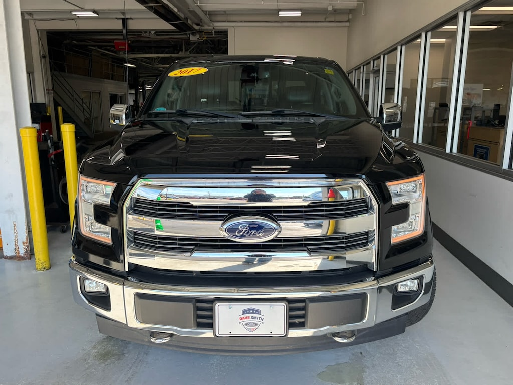 Used 2017 Ford F-150 Lariat 4WD Supercrew 5.5 Box Truck SuperCrew Cab