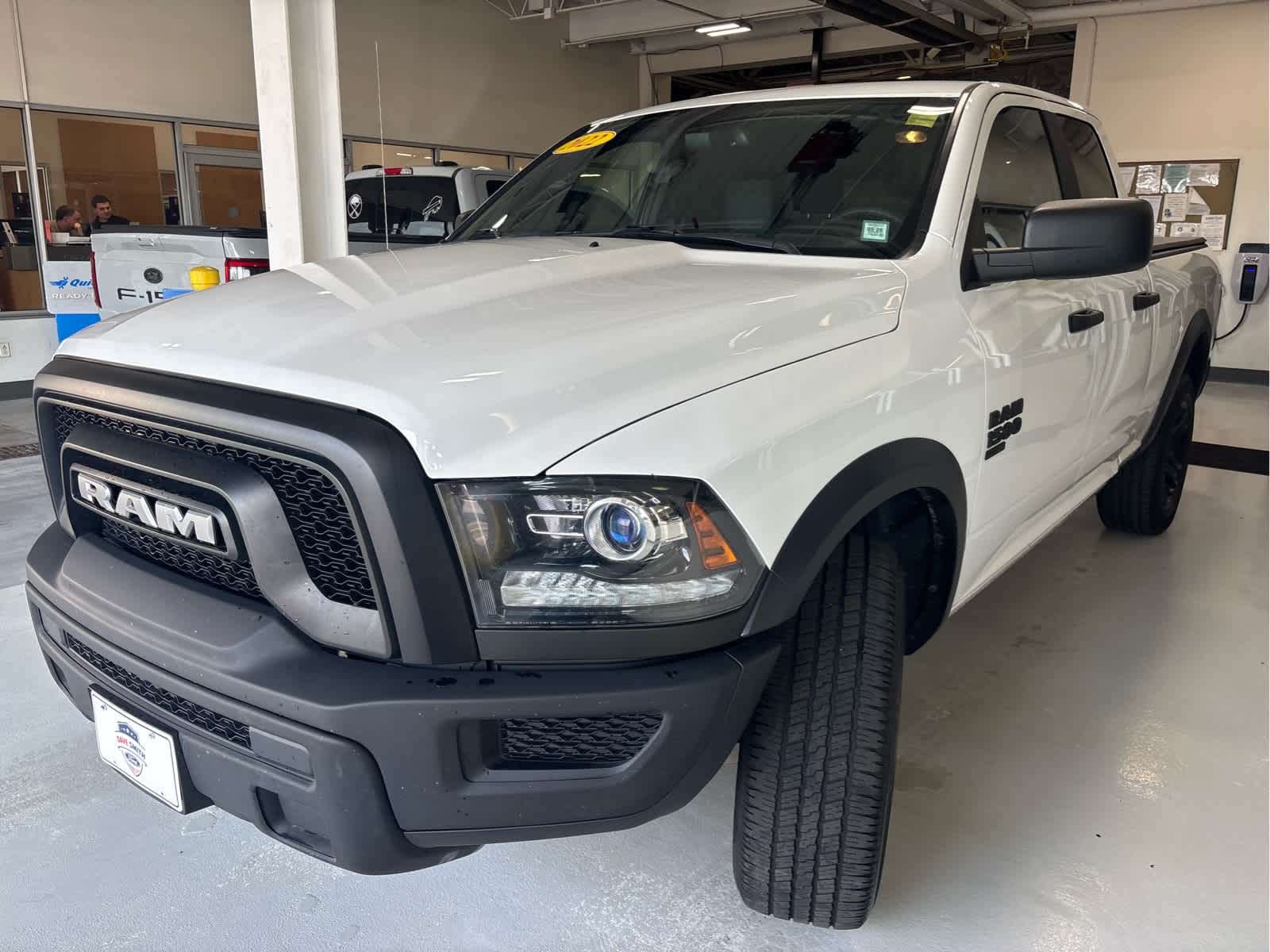2022 Ram 1500 Classic Warlock photo 3