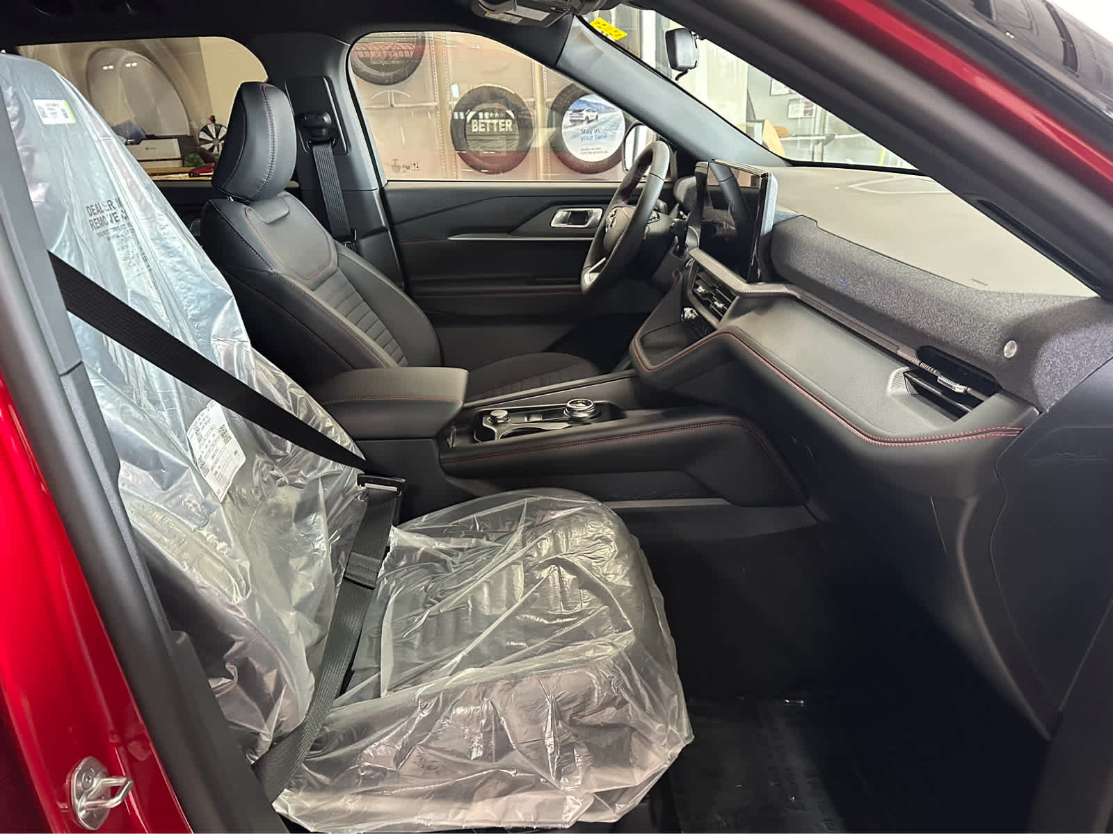 2026 Ford Explorer ST-Line - Photo 40