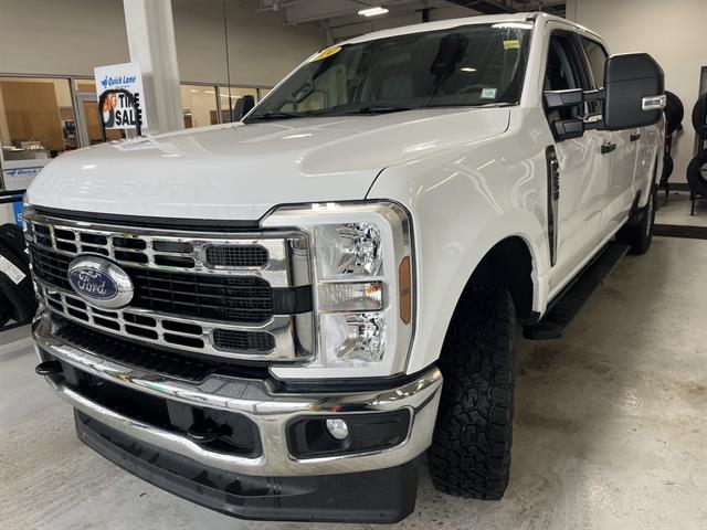 2024 Ford F-250 XLT photo 3