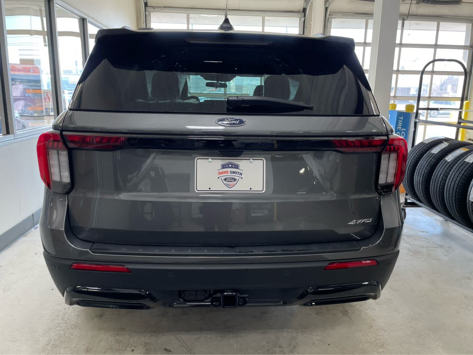 2026 Ford Explorer ST-Line - Photo 6