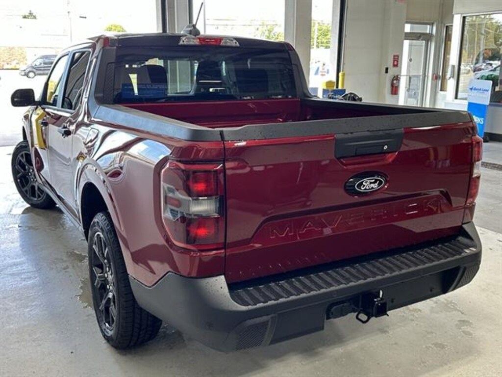 New 2025 Ford Maverick XLT TRUCK