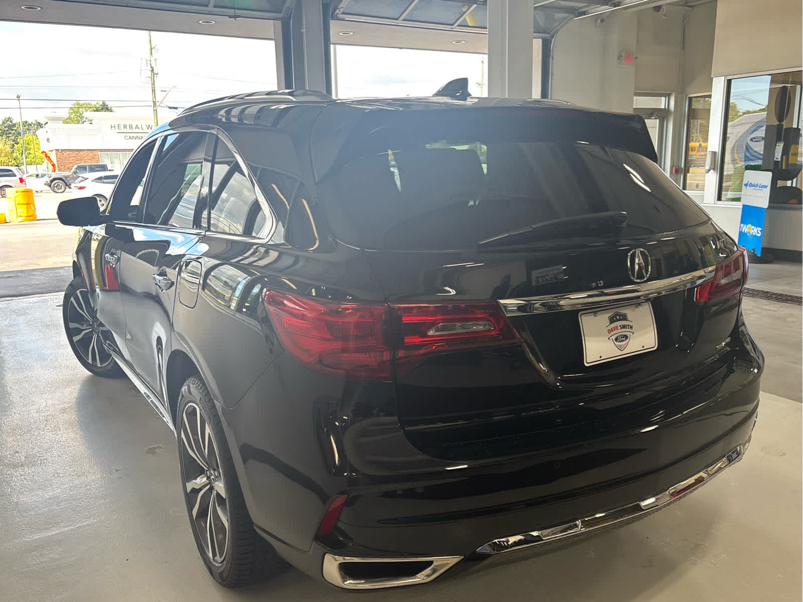 2020 Acura MDX SH-AWD Advance photo 3