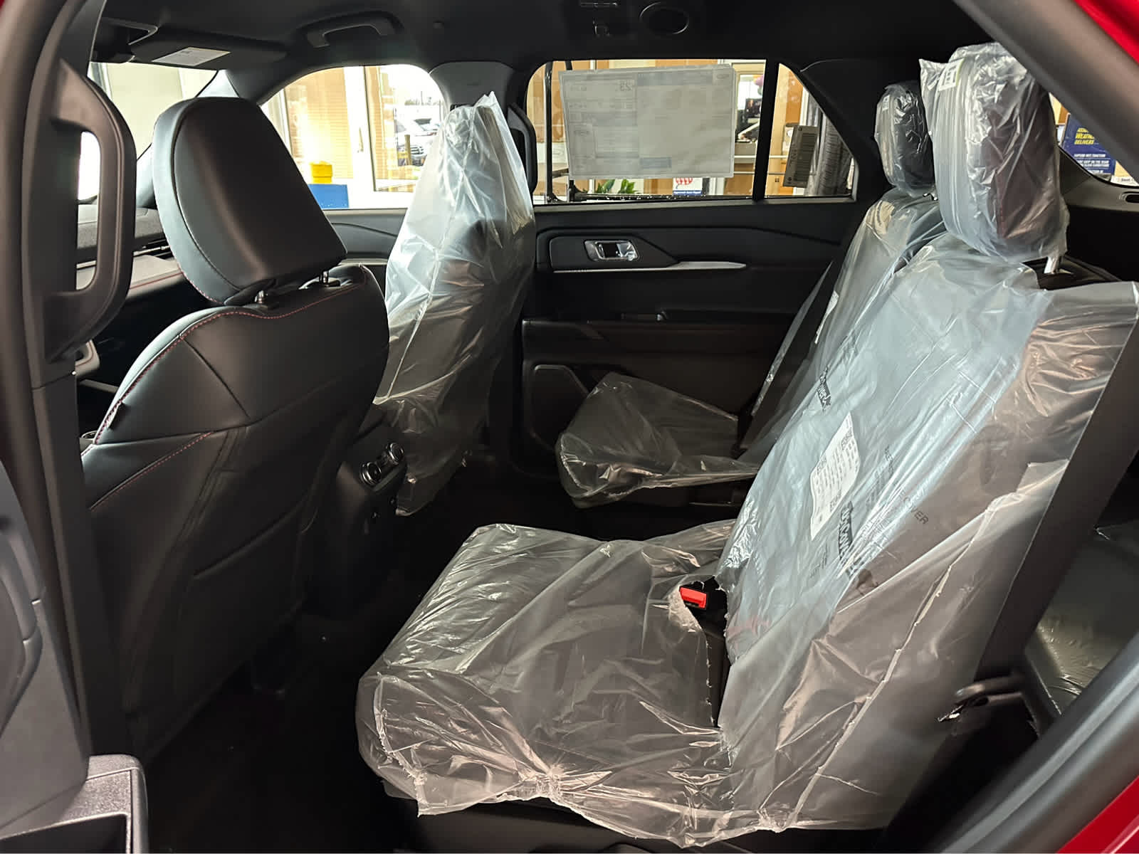 2026 Ford Explorer ST-Line - Photo 28