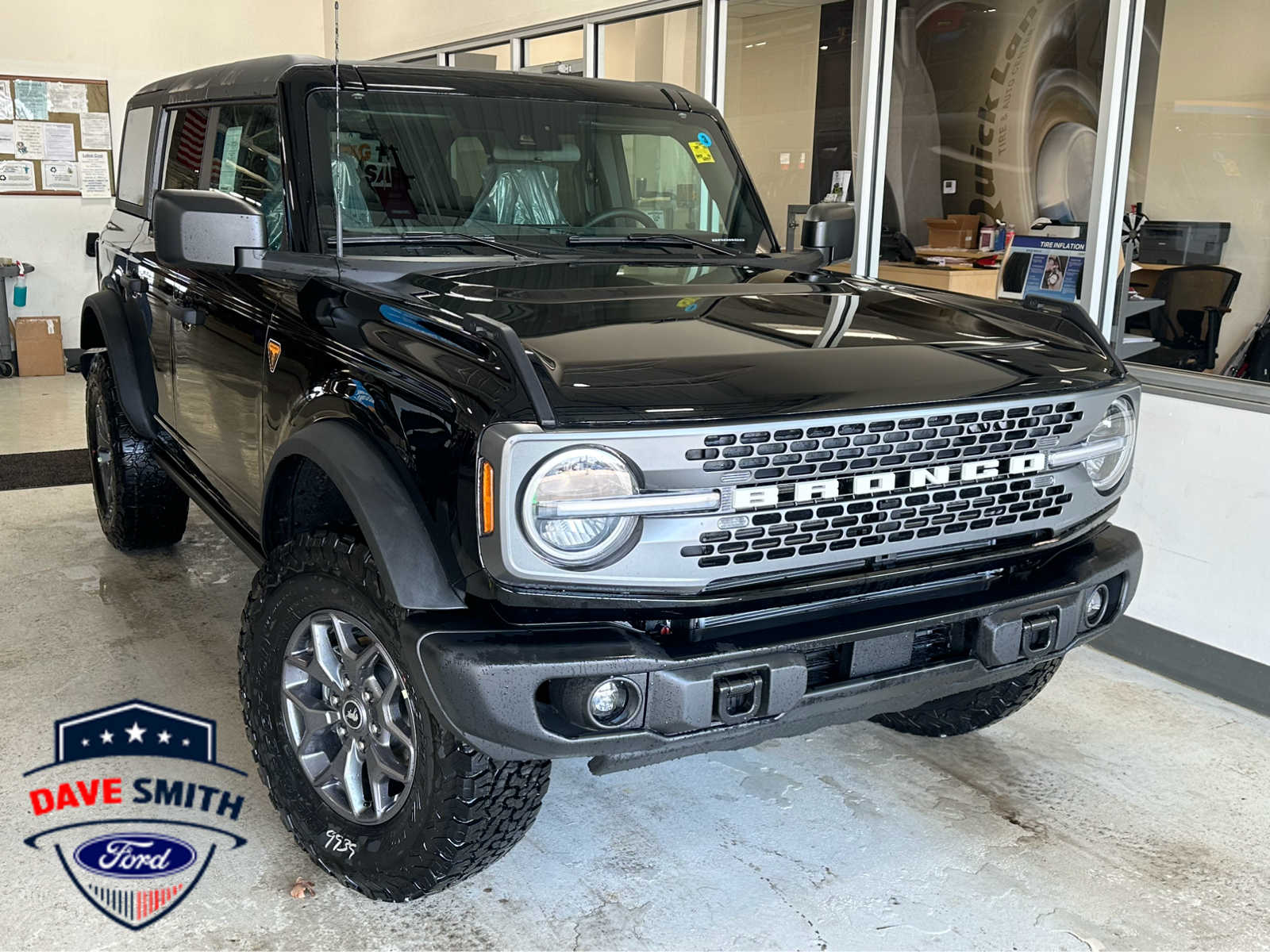 2025 Ford Bronco Badlands 4x4's photo