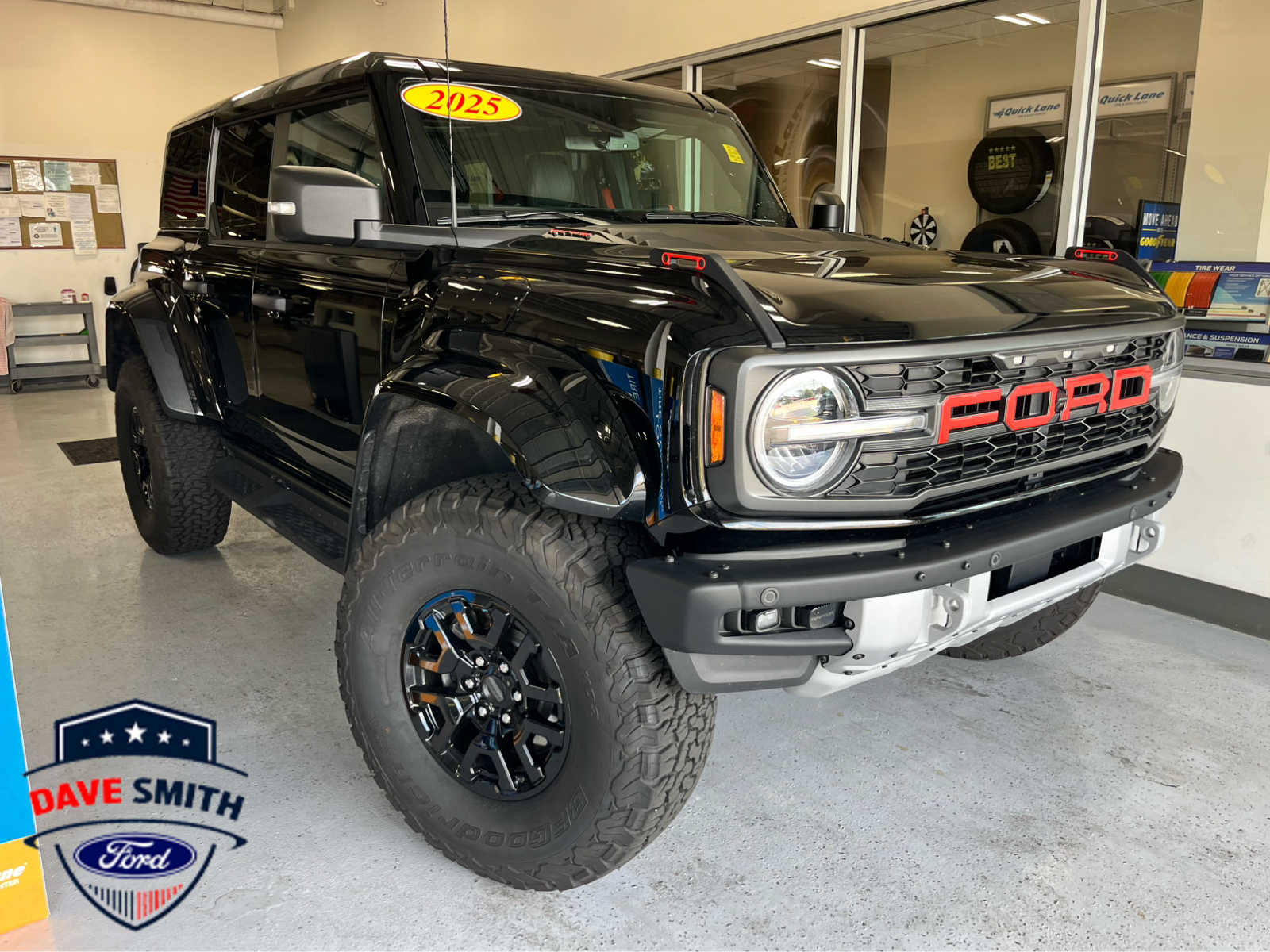 2025 Ford Bronco SUV 