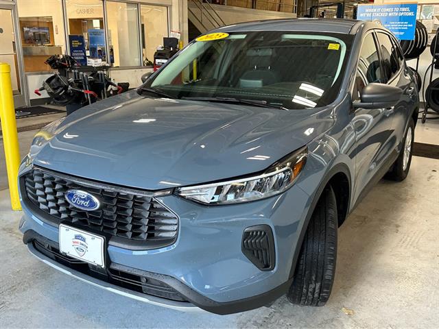 2023 Ford Escape Active photo 3