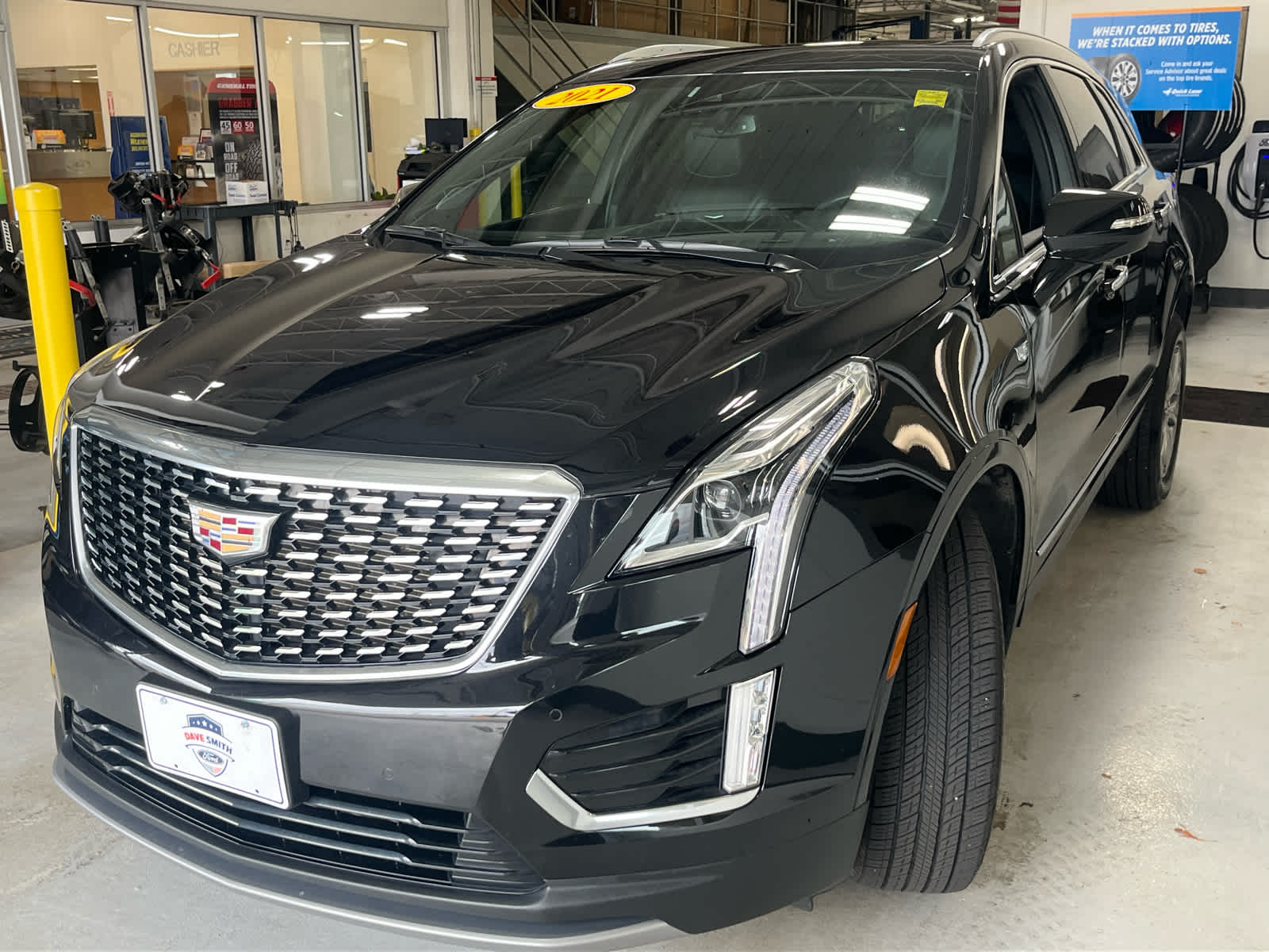 2021 Cadillac XT5 Premium Luxury photo 3